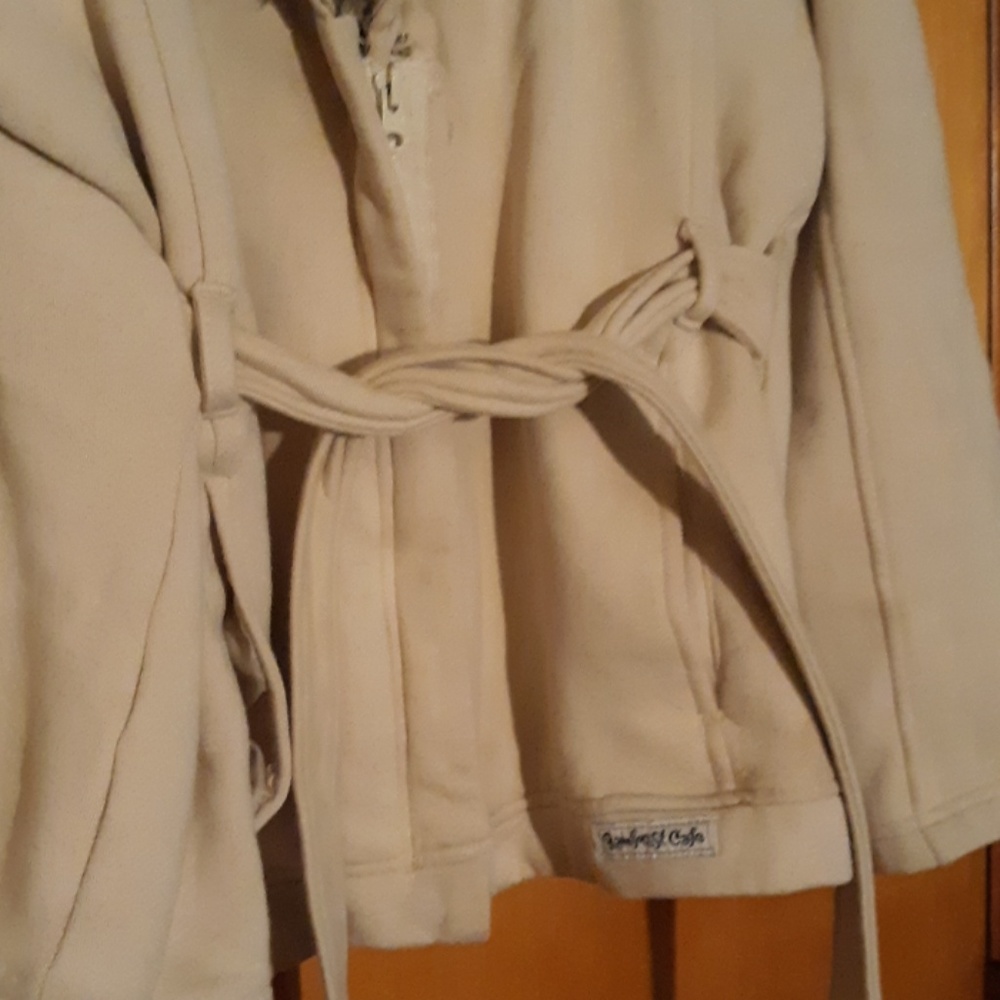 Trendy Jacket - Picture 3 of 4